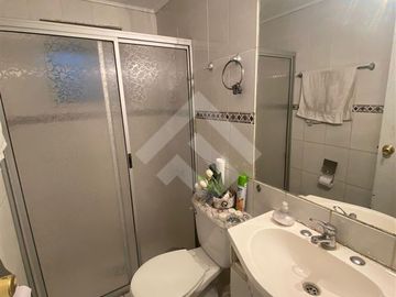 Casa en Venta en Cuatro poniente con Glorias Navales.