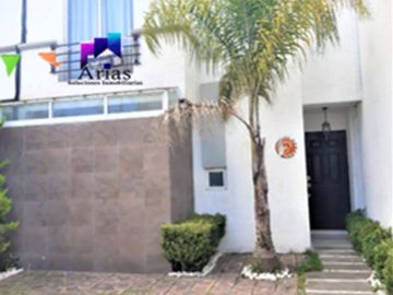 Venta Casa en Bosques de Cantabria Toluca