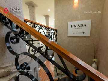 Casa Panorámica en coto de Lujo con Alberca en venta bugambilias palomar sur