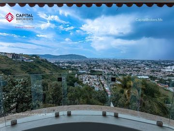 Casa Panorámica en coto de Lujo con Alberca en venta bugambilias palomar sur