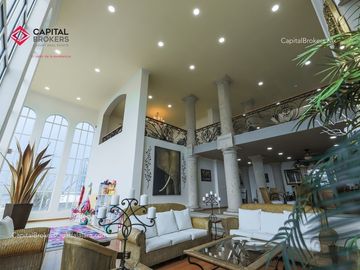 Casa Panorámica en coto de Lujo con Alberca en venta bugambilias palomar sur