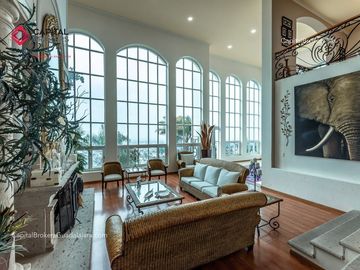 Casa Panorámica en coto de Lujo con Alberca en venta bugambilias palomar sur