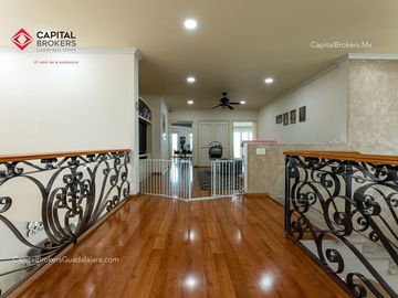 Casa Panorámica en coto de Lujo con Alberca en venta bugambilias palomar sur