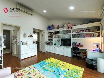 Casa Panorámica en coto de Lujo con Alberca en venta bugambilias palomar sur