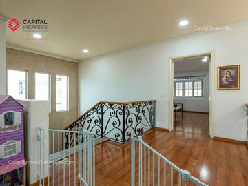 Casa Panorámica en coto de Lujo con Alberca en venta bugambilias palomar sur