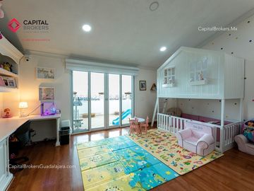 Casa Panorámica en coto de Lujo con Alberca en venta bugambilias palomar sur