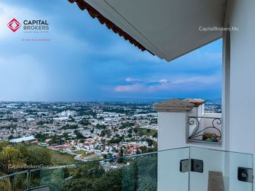 Casa Panorámica en coto de Lujo con Alberca en venta bugambilias palomar sur