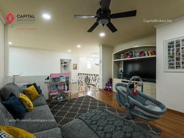Casa Panorámica en coto de Lujo con Alberca en venta bugambilias palomar sur