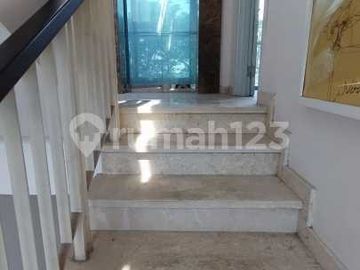 Dijual Rumah Luas di Crown Golf Mansion Pik 2 Tipe Onyx 8X15