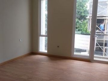 Rumah 2,5 lt ada rooftop di Ciganjur Jak Sel 2,7 M