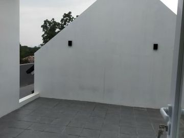Rumah 2,5 lt ada rooftop di Ciganjur Jak Sel 2,7 M