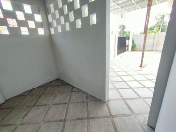 TOWNHOUSE MODERN STRATGIS SEMIFURNIS CIKUNIR BEKASI dkt GALAXY TOL LRT