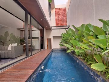 Dijual Rumah Brandnew Modern Minimalis Ada Kolam Renang