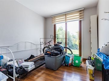 Casa en Venta en Frente colegio Craighouse.