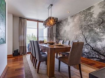 Casa en Venta en Frente colegio Craighouse.