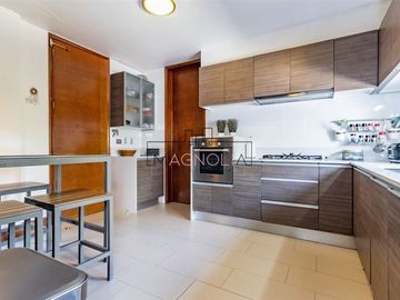 Casa en Venta en Frente colegio Craighouse.
