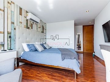 Casa en Venta en Frente colegio Craighouse.