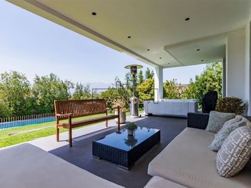 Casa en Venta en Frente colegio Craighouse.