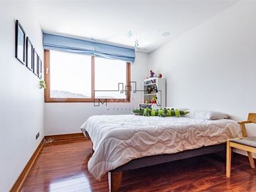Casa en Venta en Frente colegio Craighouse.
