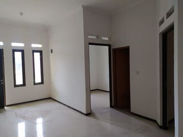 rumah BESAR SIAP HUNI di kawasan pendidikan jatinangor