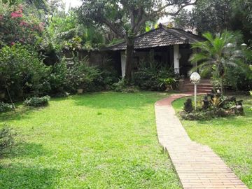 Rumah Klasik Luas at Kemang JakSel