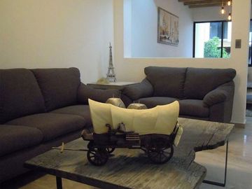Casa  nueva en Venta en condominio, En Lomas de Jiutepec.