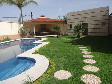 Casa  nueva en Venta en condominio, En Lomas de Jiutepec.