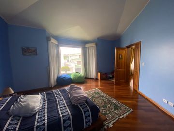 CASA DE VENTA, URB. EL CONDADO