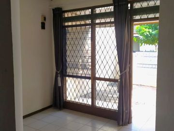 [727F5A] For Rent 3 Bedroom House 110m2 Bekasi West Java