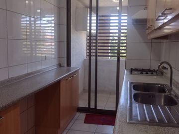 AMPLIO Y BELLO DEPTO EN ARRIENDO