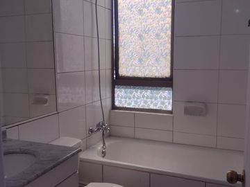 AMPLIO Y BELLO DEPTO EN ARRIENDO