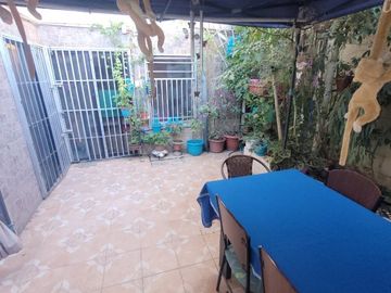 HERMOSA CASA CENTRAL EN VENTA,