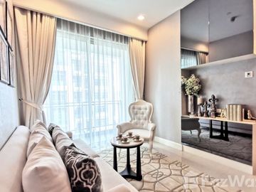 2 Bedroom Condo for sale at Q Langsuan
