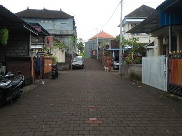 RUMAH DI GIANYAR BALI SIAP HUNI AKSES JALAN RAYA MUDAH
