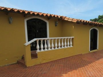 casa campestre en arriendo/venta en pradomar. Cod V79050