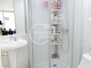 Departamento en arriendo de 2 dorm. en Providencia