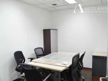 Oficina en Venta en Av el Salto 4001