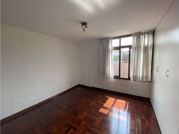 Condominio de 3 Casas  1010 m2 en residencial Monterrico La Molina