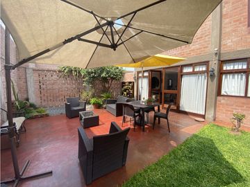 Condominio de 3 Casas  1010 m2 en residencial Monterrico La Molina
