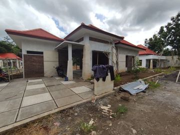 RUMAH KLASIK CANTIK TERLARIS DI KAWASAN BOROBUDUR