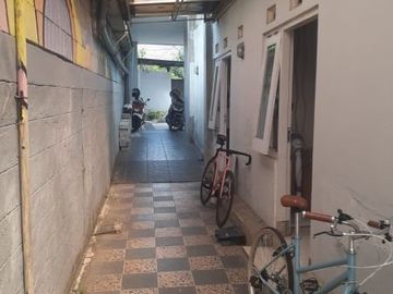 Rumah kost plus rumah induk dijual dekat kampus BRAWIJAYA Lowokwaru kota Malang.