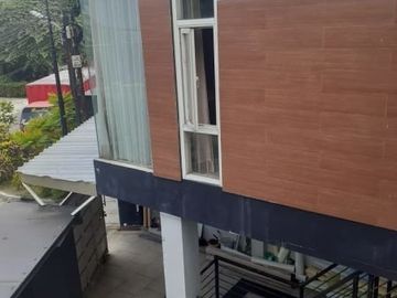 Rumah kost plus rumah induk dijual dekat kampus BRAWIJAYA Lowokwaru kota Malang.