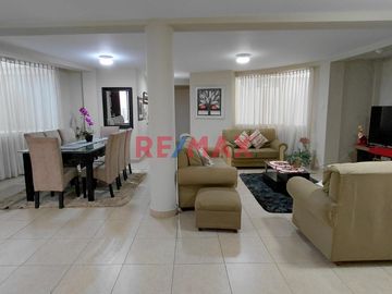 Se Vende Hermosa Casa En Ingenieria Ii Cerca A La Upao