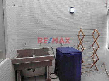 Se Vende Hermosa Casa En Ingenieria Ii Cerca A La Upao