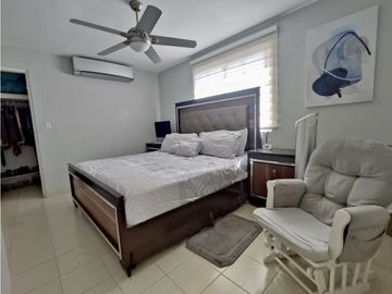 SE VENDE HERMOSA CASA REMODELADA EN ARRAIJAN