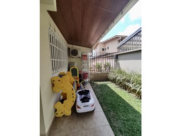 SE VENDE HERMOSA CASA REMODELADA EN ARRAIJAN