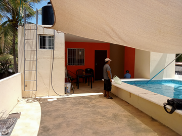 Casa de dos niveles y dos recamaras en la colonia Luces en el Mar de Acapulco