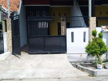 RUMAH 2 LANTAI BARU GRESS SIDOTOPO , STRATEGIS