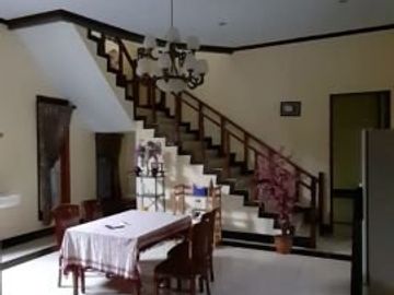 Rumah sdh Lantai Granit di Pondok karya Pondok Aren, 5899-DW 0811111----