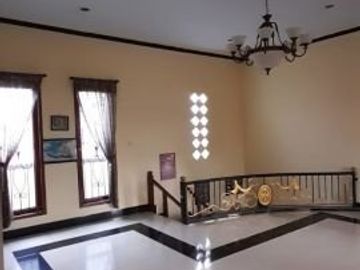 Rumah sdh Lantai Granit di Pondok karya Pondok Aren, 5899-DW 0811111----